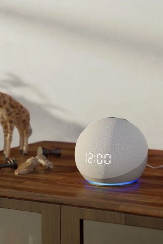 Amazon Alexa Echo Dot WHITE (الجيل الخامس 2022) مكبر صوت مساعد ذكي مع ساعة