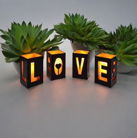 Love Yazılı 4 Lü Ahşap Mumluk
